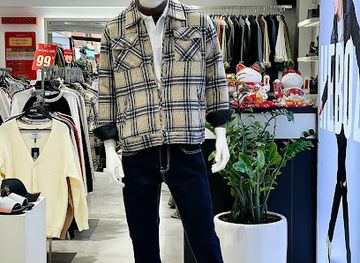 vietnam/nha-trang/shop/hen-store