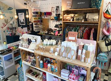 france/saint-malo/shop/nanna-bazaar-le-corner