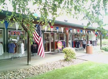 ohio/hocking-hills/shop/the-boot-shop-outlet