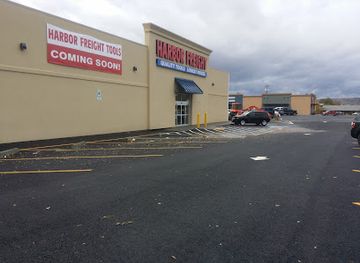 oregon/klamath-basin/shop/town-country-shopping-center