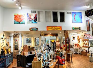 Ru Art Gallery and Boutique