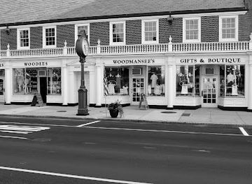 rhode-island/westerly/shop/woodees-a-boutique