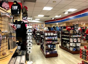 washington/southwest-washington/shop/white-house-gifts