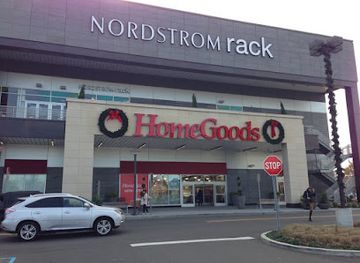 new-york/long-island/shop/the-gallery-at-westbury-plaza