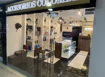 colombia/barranquilla/shop/country-plaza-commercial-center