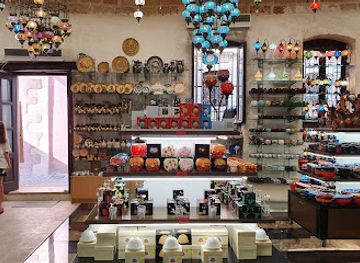 greece/chania/old-town/shop/temple-gift-shop