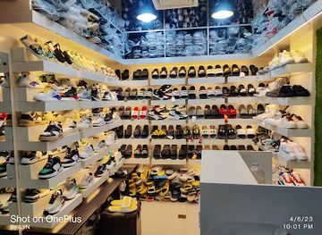 bangladesh/saint-martin-s-island/shop/ilyn