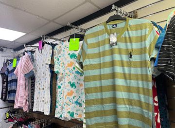 saint-lucia/castries/shop/dollar-city