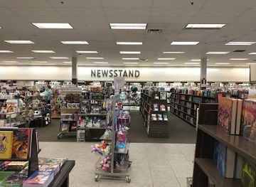 indiana/muncie/shop/books-a-million