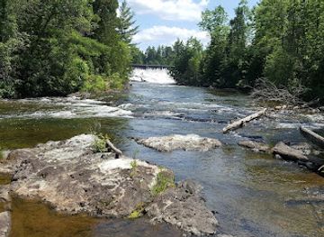 minnesota/boundary-waters-canoe-area-wilderness/shop/the-moose-bay-co