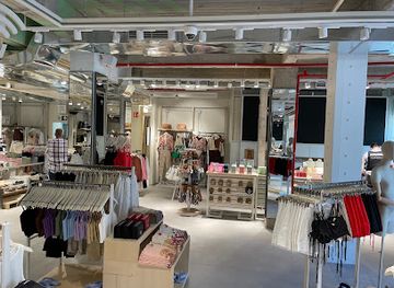 greece/rethymno/shop/stradivarius