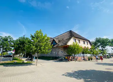 Neusiedlerseestore -THE BEACH HOUSE