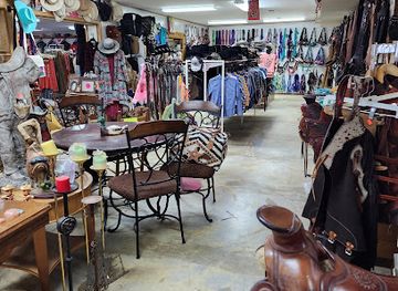 oregon/blue-mountains/shop/triangle-l-the-western-store