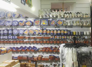 portugal/lisbon/shop/souvenir-shop