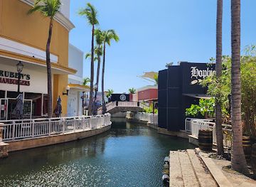 mexico/acapulco/acapulco-dorado/shop/la-isla-shopping-village