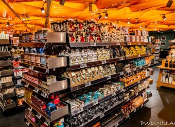 italy/calanques-of-piana/shop/galleria-vittorio-emanuele-ii