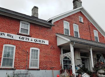 iowa/amana-colonies/shop/fern-hill-gifts-and-quilts