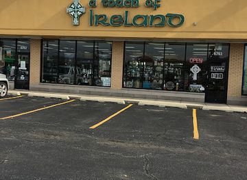 illinois/oak-lawn/shop/a-touch-of-ireland