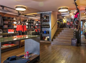 austria/solden/shop/j-lindeberg-store