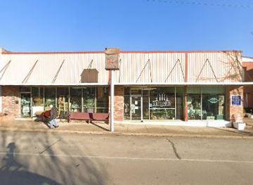 missouri/elephant-rocks-state-park/shop/111-south-main-llc