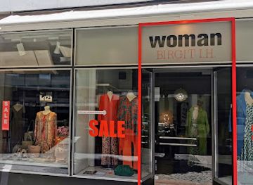 austria/dornbirn/shop/woman-birgit-i-h