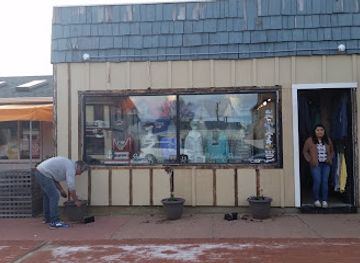 new-york/montauk/shop/landshark-unlimited