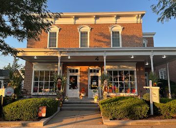 pennsylvania/laurel-highlands/shop/tree-house-in-ligonier