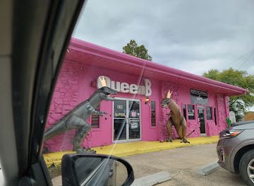 oklahoma/talimena-scenic-byway/shop/queen-b-boutique