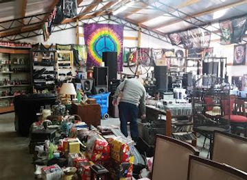 mississippi/gulf-coast-beaches/shop/awesome-deals-flea-market
