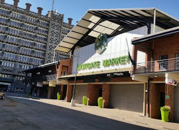 zimbabwe/eastern-highlands/shop/eastgate-market