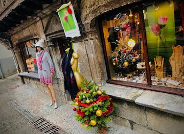 france/pyrenees/shop/desirs-futiles-maison-des-lys