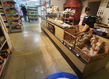 romania/bucharest/herastrau/shop/market-nord