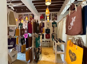 kenya/lamu-archipelago/shop/natural-lamu-shela