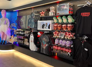 california/hollywood/shop/netflix-store-at-the-egyptian