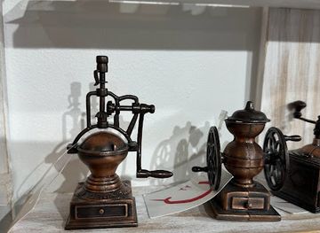 new-zealand/bay-of-islands/shop/max-kiwi-russell-inspired-clothing