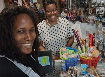 saint-lucia/gros-islet/shop/itsi-bits