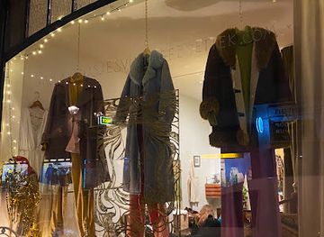 netherlands/the-hague/shop/zusjes-vintage-boetiek