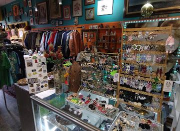 california/burbank/shop/yes-baby-vintage