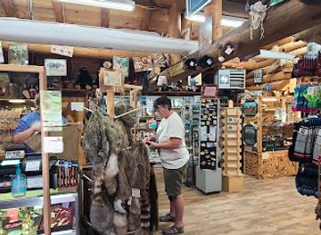 montana/beartooth-highway/shop/top-of-the-world-store