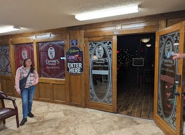 missouri/table-rock-lake/shop/pointe-royale-plaza