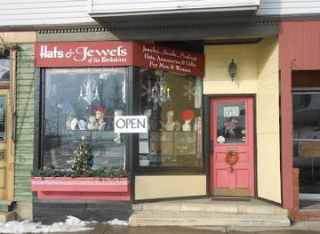 massachusetts/berkshires/shop/the-jewelry-box-hats-jewels-of-the-berkshires