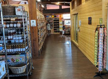 colorado/pagosa-springs/shop/the-choke-cherry-tree