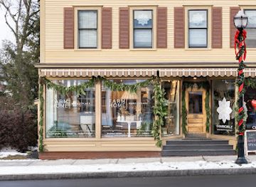 vermont/stowe-mountain-resort/shop/farm-home-marketplace