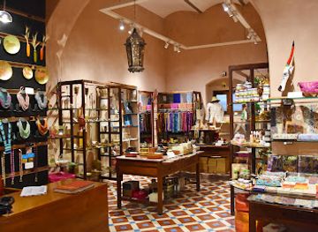 india/ahmedabad/shop/ahmedabad-trunk