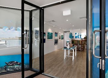 australia/whitsunday-islands/shop/above-and-below-gallery-by-brooke-miles