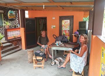 saint-vincent-and-the-grenadines/dark-view-falls/shop/la-roca