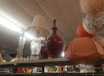 montana/columbia-falls/shop/klothes-kloset