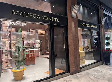 italy/bologna/shop/bottega-veneta-bologna