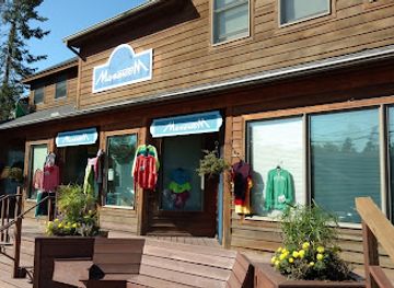 michigan/sleeping-bear-dunes-national-lakeshore/shop/momentum-apparel-csea-inc