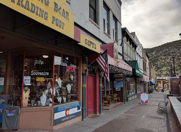 colorado/glenwood-springs/shop/dancing-bear-trading-post